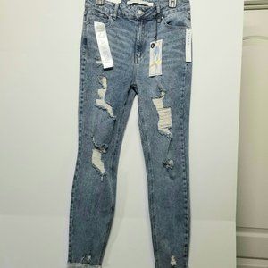 TilsenTown Hi-Rise Ripped Jr Mom Jean